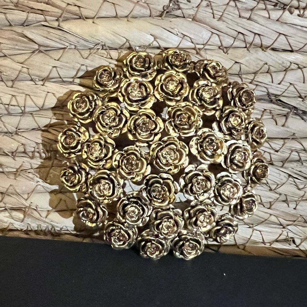 Vintage Large Goldtone Rose Bouquet Brooch Dimensional 3-D Naturalistic Roses